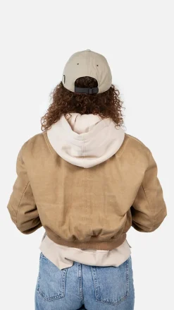 Courtnie Cap