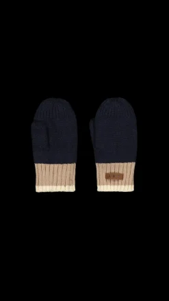 Dicey Mitts