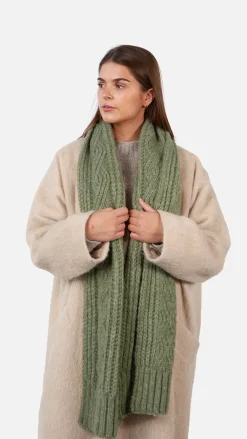 Farrah Scarf