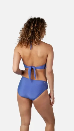 Isla Cross Halter