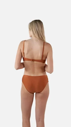 Isla Wire Triangle