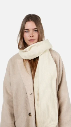 Kirinda Scarf
