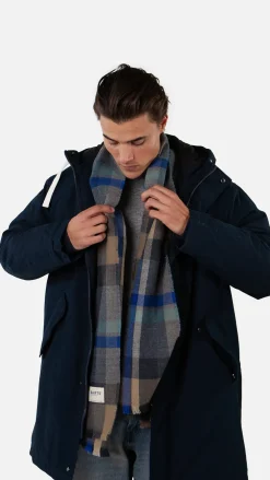 Lowel Scarf