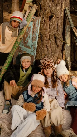 Lucernia Bomber Kids