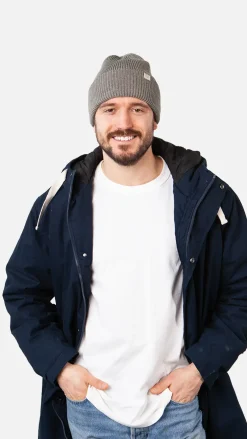 Makalun Beanie