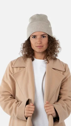 Makalun Beanie